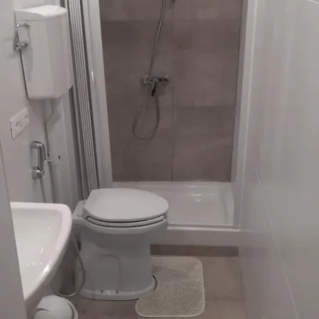 Roma Apartment *