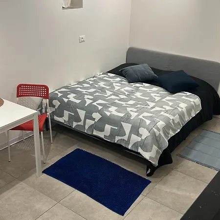 Apartment Roma Parma